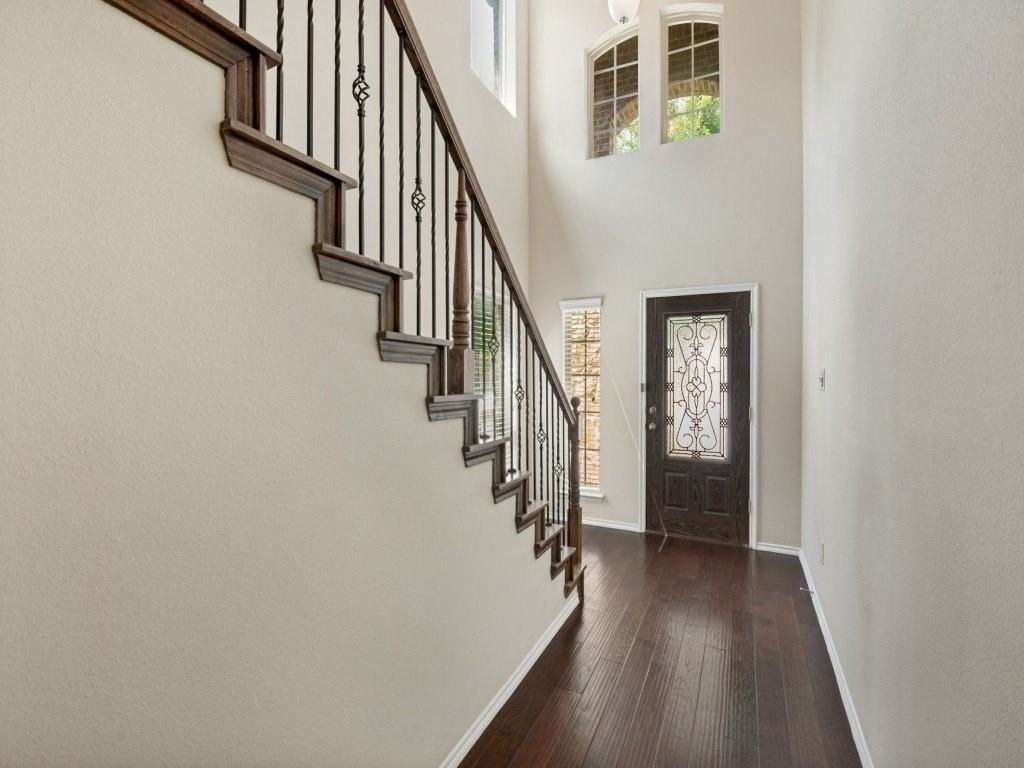 9909 Copperhead Ln - Photo 3 of 25