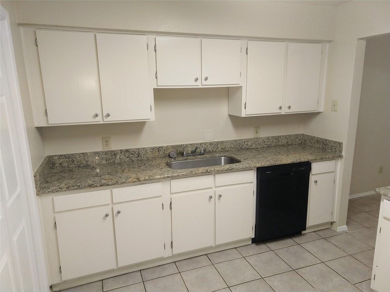 4401 Andalusia Trl - Photo 4 of 19