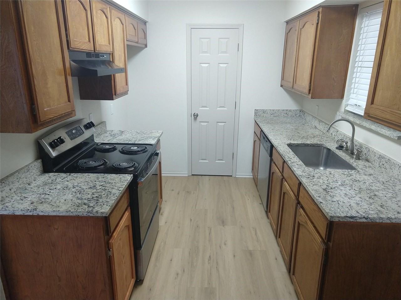 4401 Andalusia Trl - Photo 5 of 19