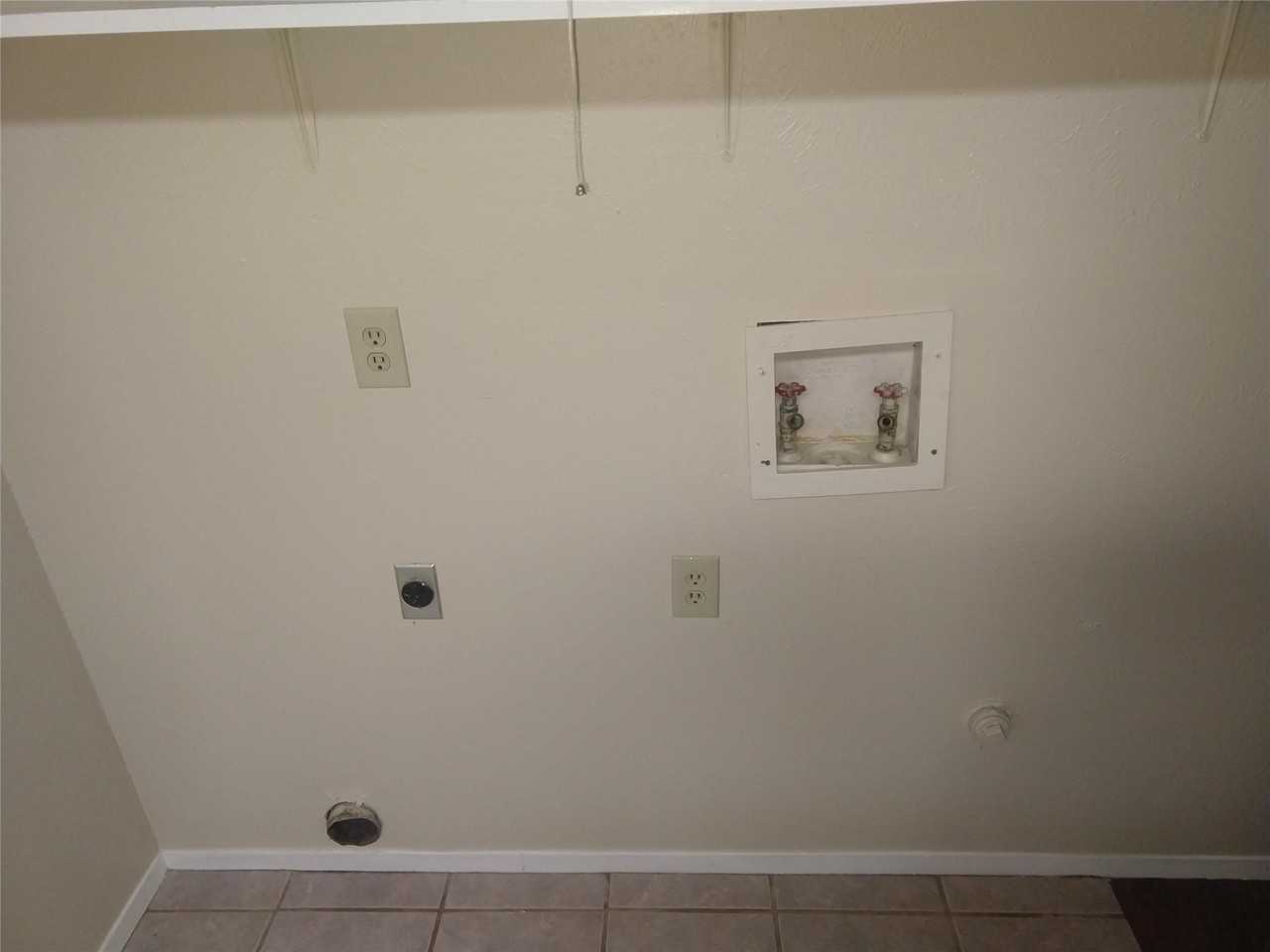 4401 Andalusia Trl - Photo 6 of 19