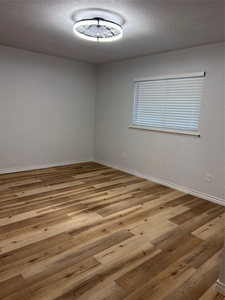 446 Meadowhill Dr - Photo 5 of 13