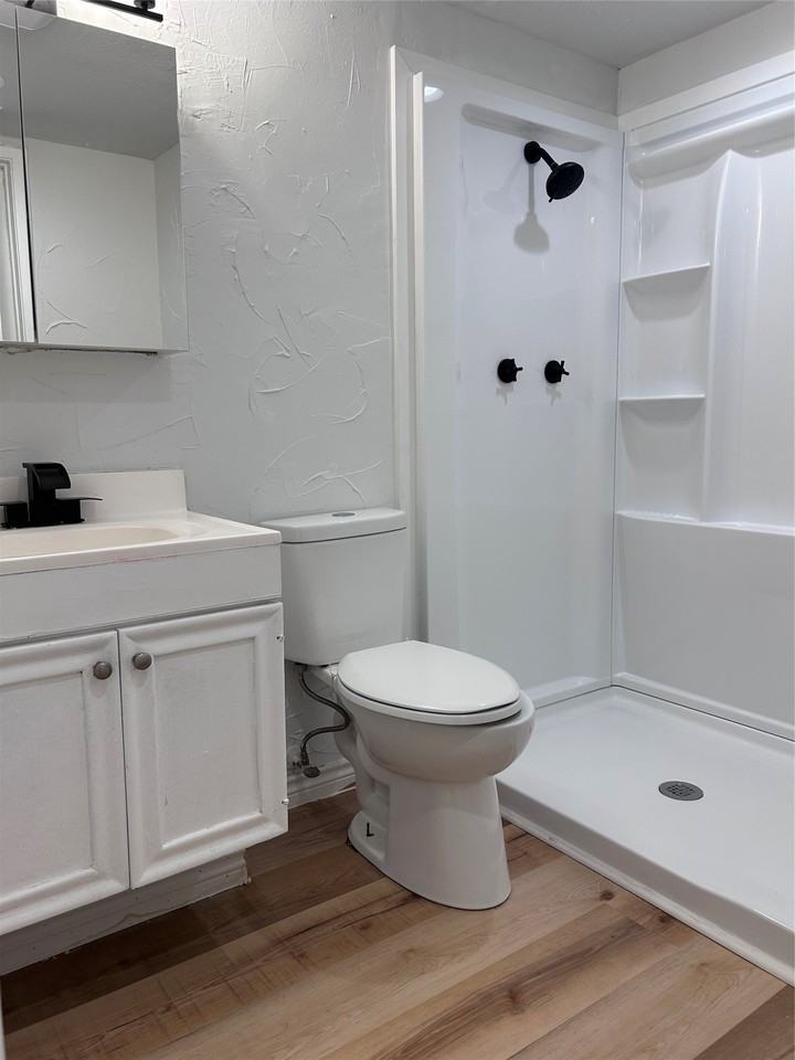 446 Meadowhill Dr - Photo 6 of 13