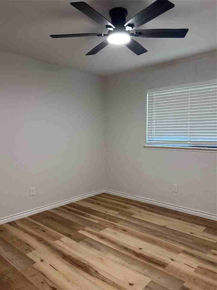 446 Meadowhill Dr - Photo 7 of 13