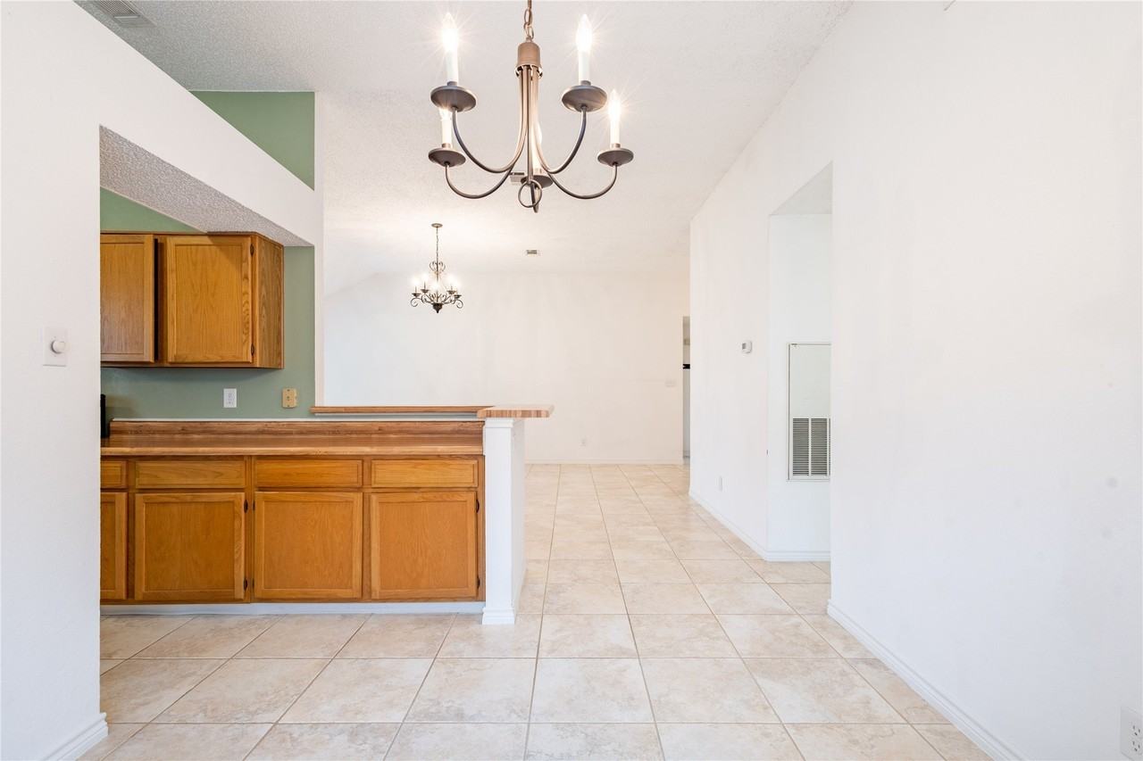 1526 Haven Pl - Photo 7 of 39