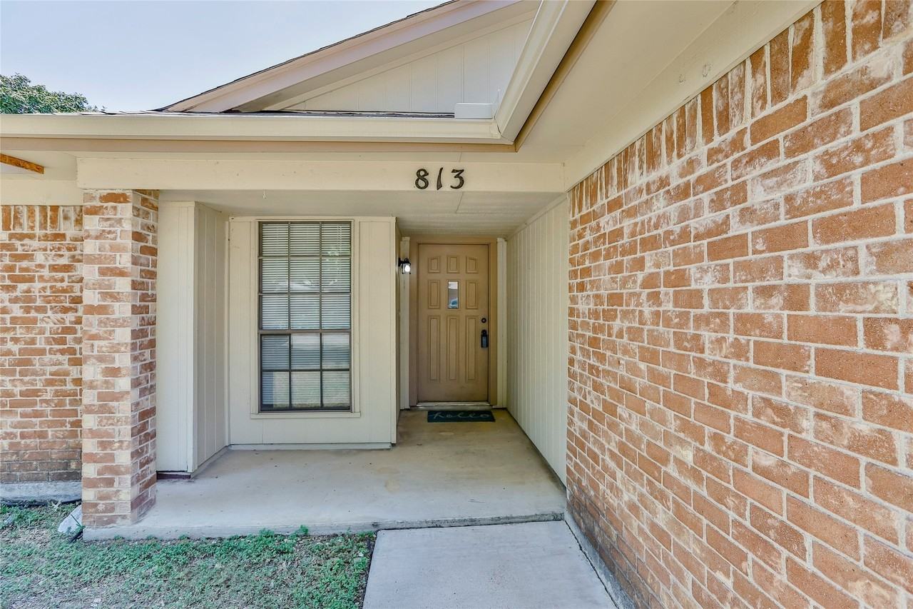 813 Bristol Ave - Photo 3 of 26