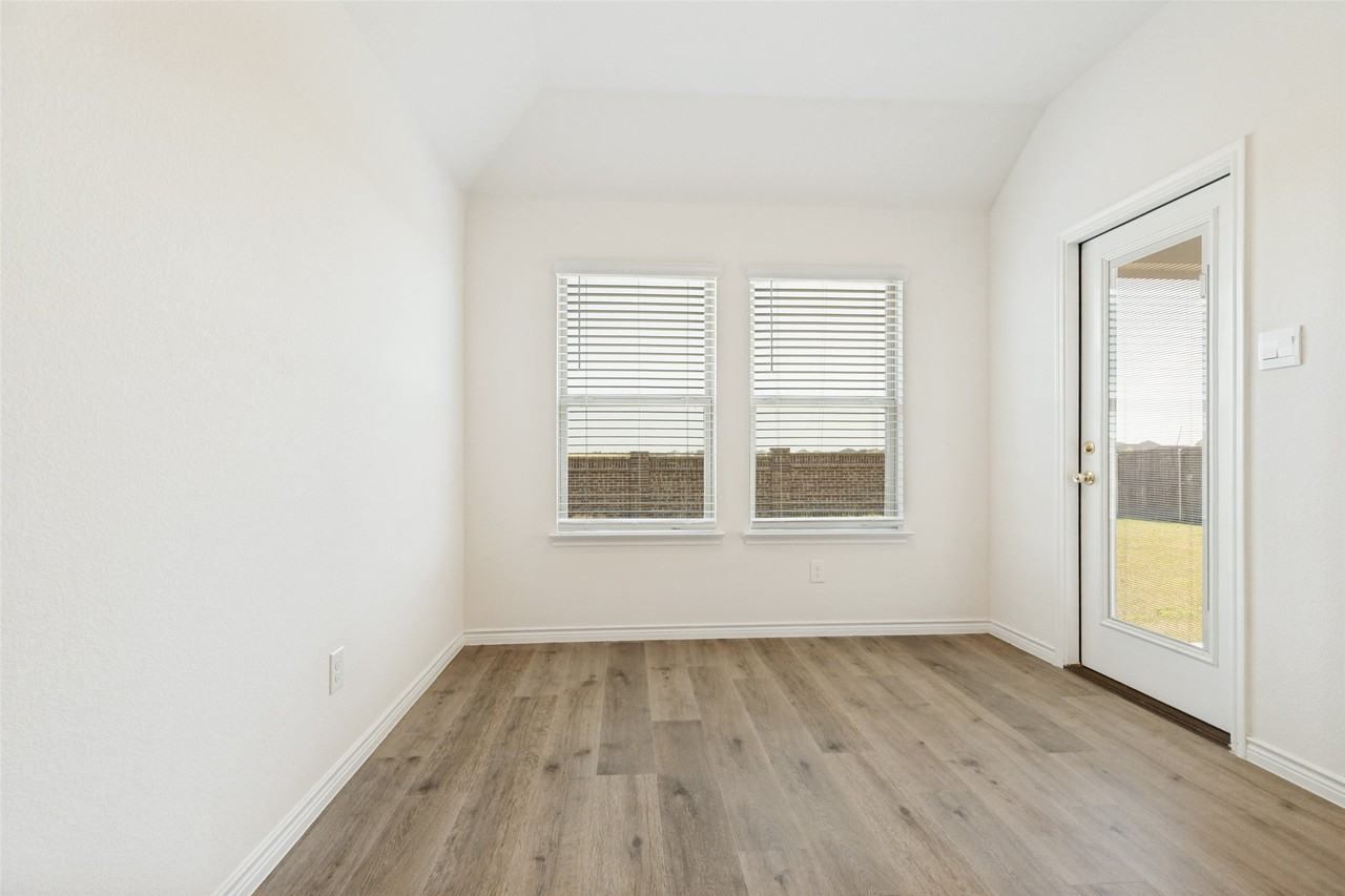 625 Summit Pass Ln - Photo 6 of 16