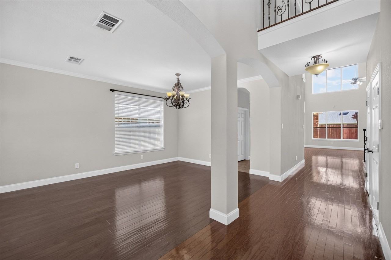 4521 Chaparral Creek Dr - Photo 2 of 27