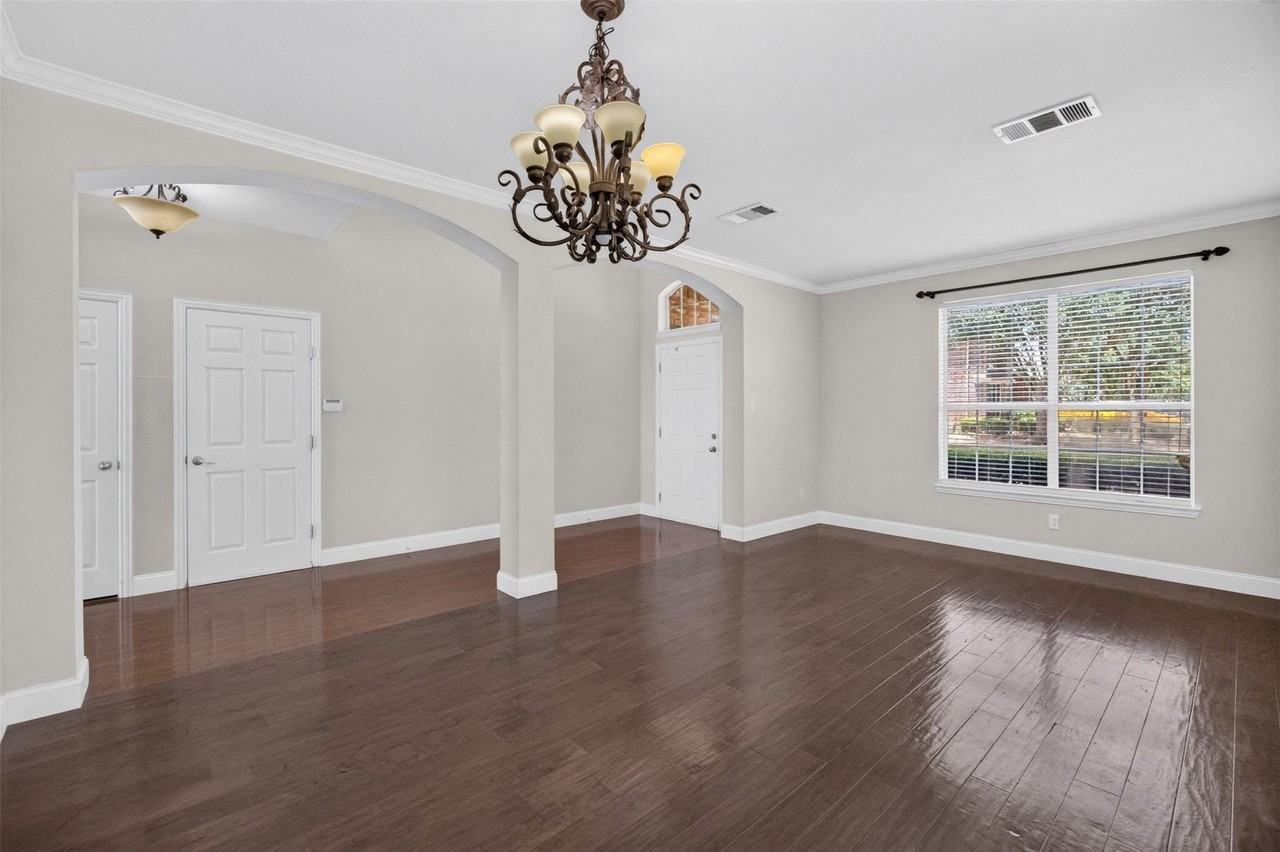 4521 Chaparral Creek Dr - Photo 4 of 27