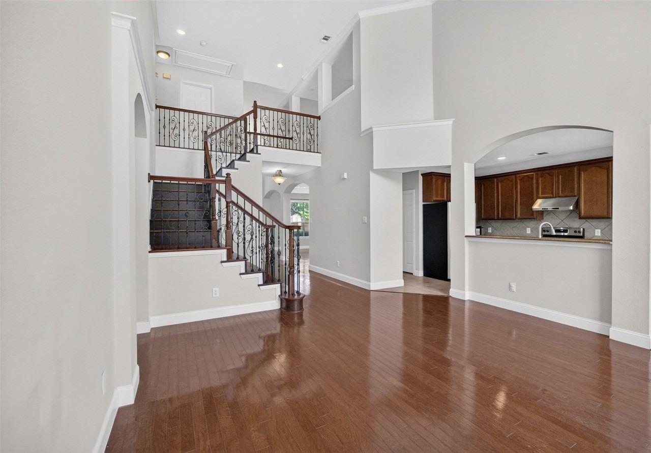 4521 Chaparral Creek Dr - Photo 7 of 27
