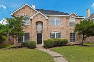 featured image of 3900 Columbus Dr