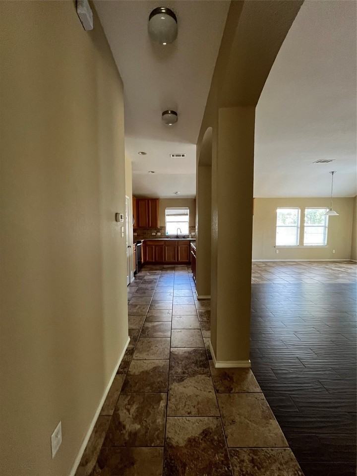 4409 Padre Ct - Photo 6 of 22
