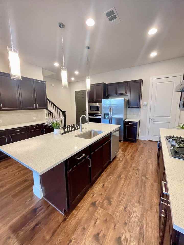 8312 Tuscarora Ln - Photo 5 of 28