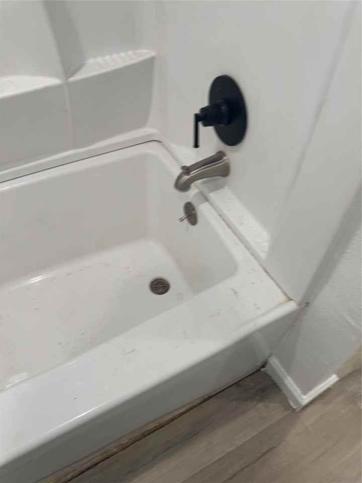 1510 Locust St - Photo 7 of 21