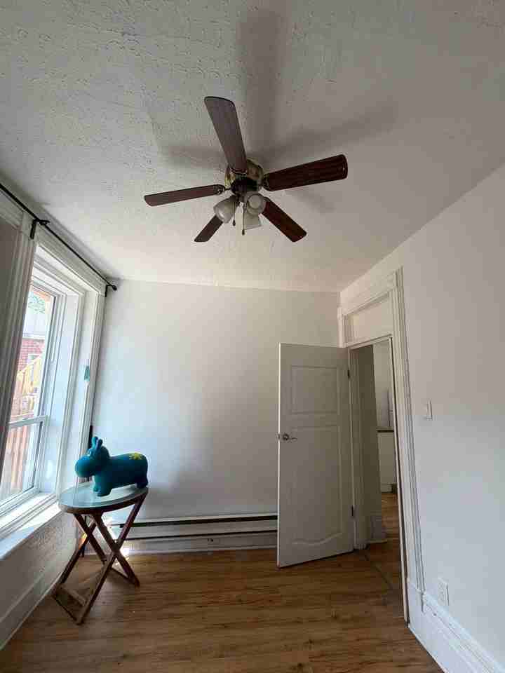 2002 Rue Saint-André — photo 1
