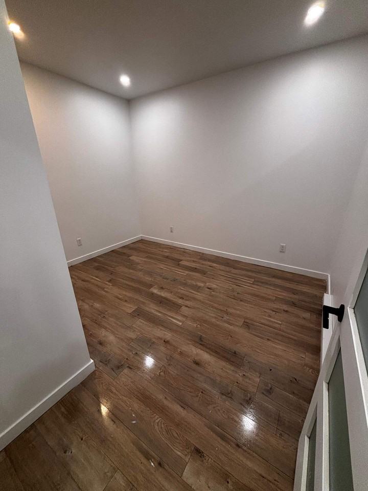 2477 Rue Rachel E — photo 3
