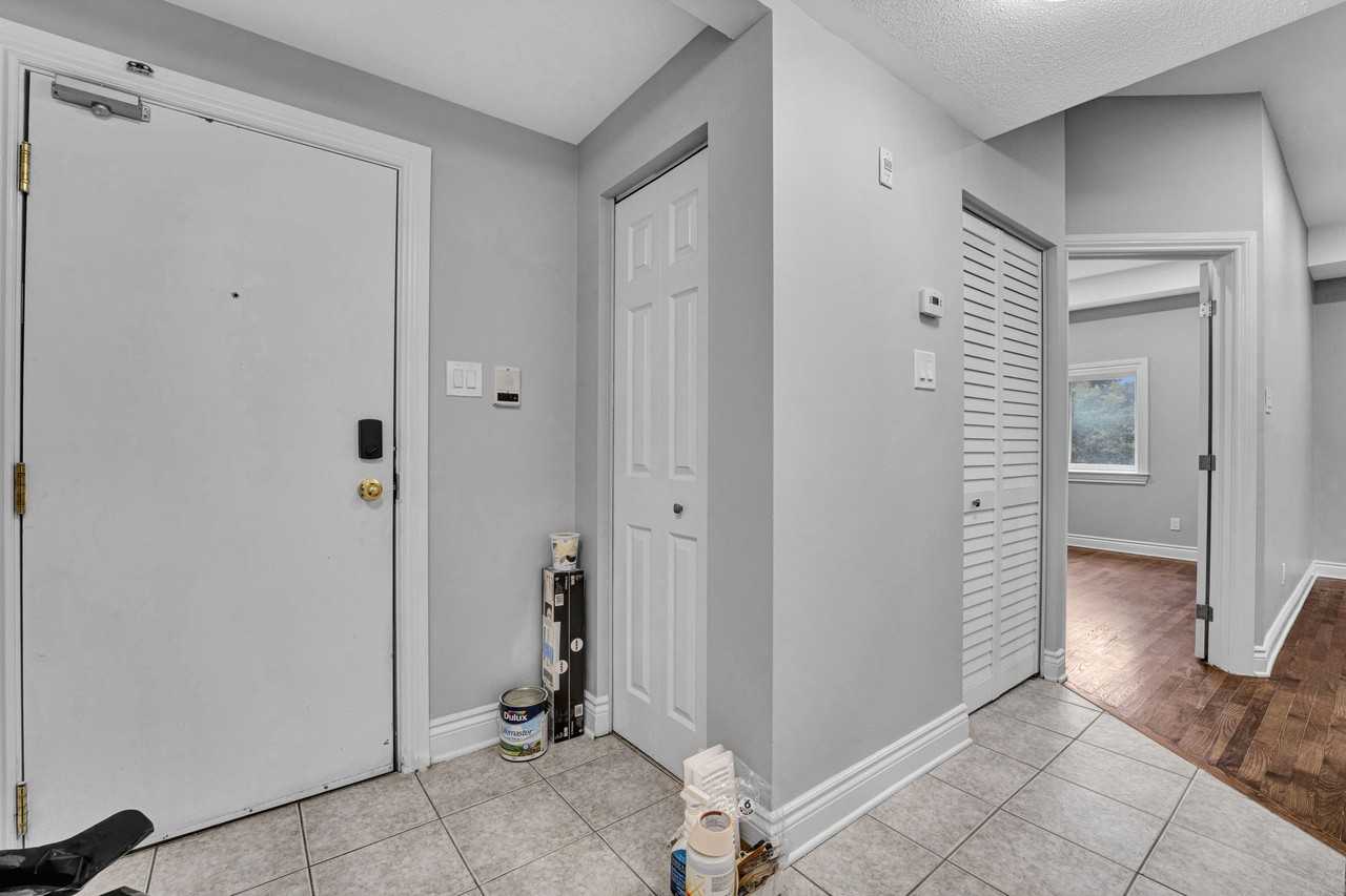 265 Carruthers Avenue - Photo 6 of 14