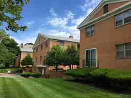 featured image of 1472 Neil Ave