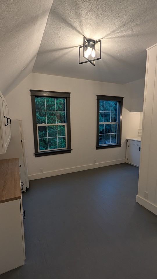 110 Shahan Dr #B - Photo 7 of 23