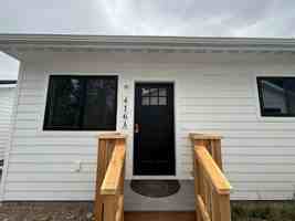 featured image of 416 Maple Dr #B