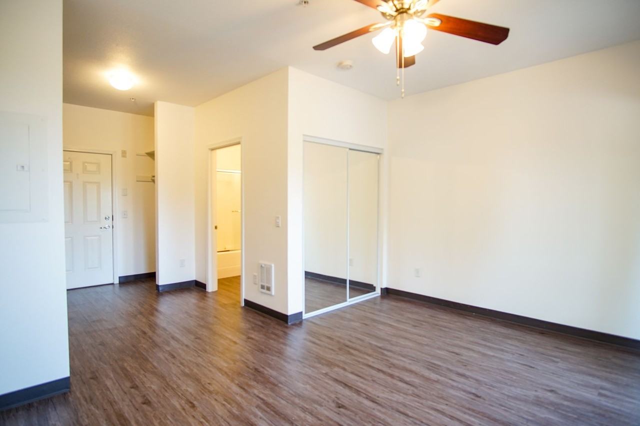 103 S. Meade St - Photo 3 of 41