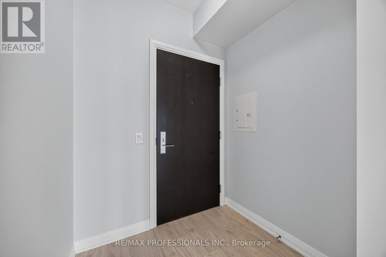 9000 Jane Street #522 - Photo 2 of 19