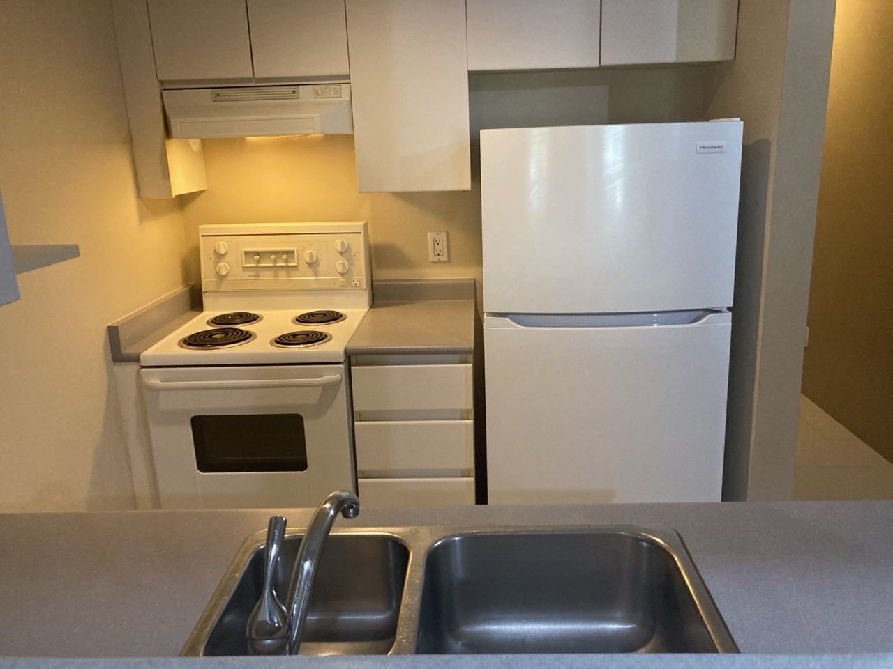 3489 Regent Court - Photo 4 of 18