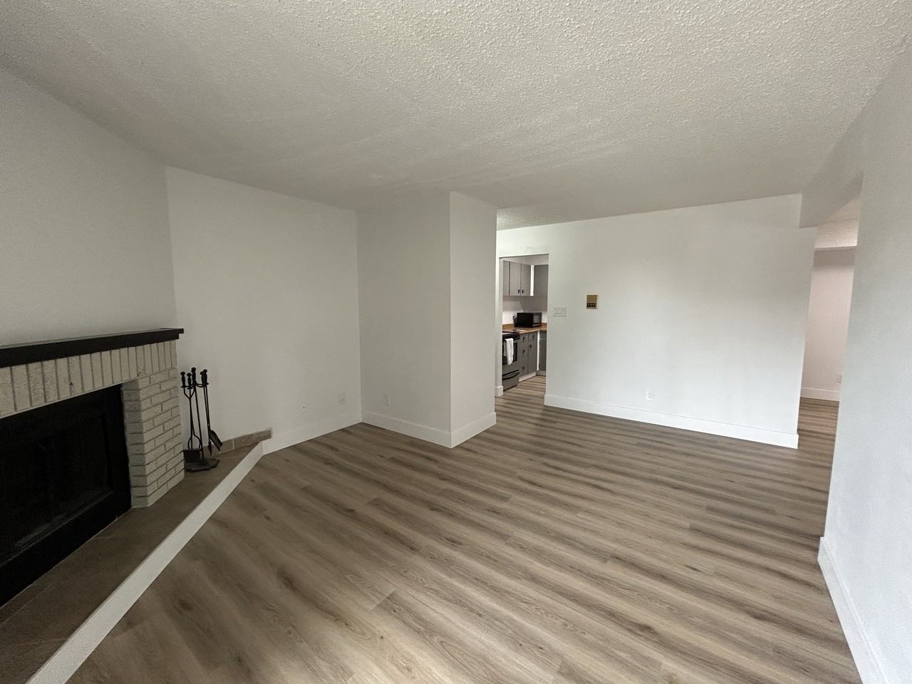 7034 Tudor Glen - Photo 2 of 11