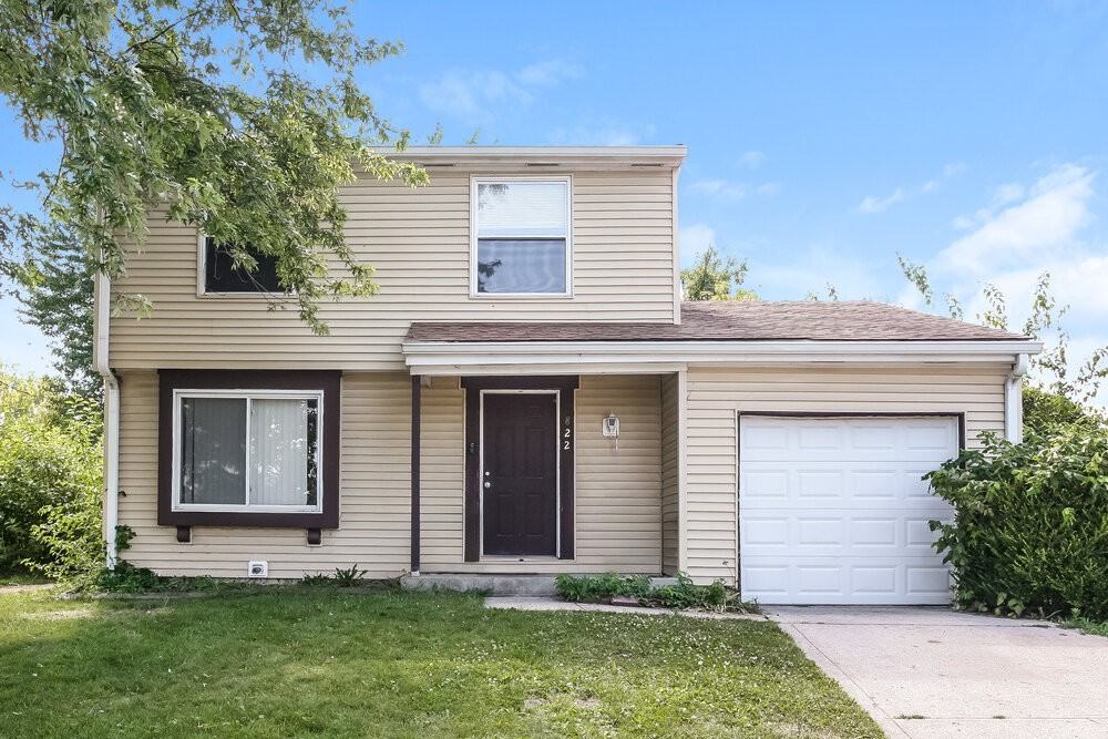 822 Woodlark Dr