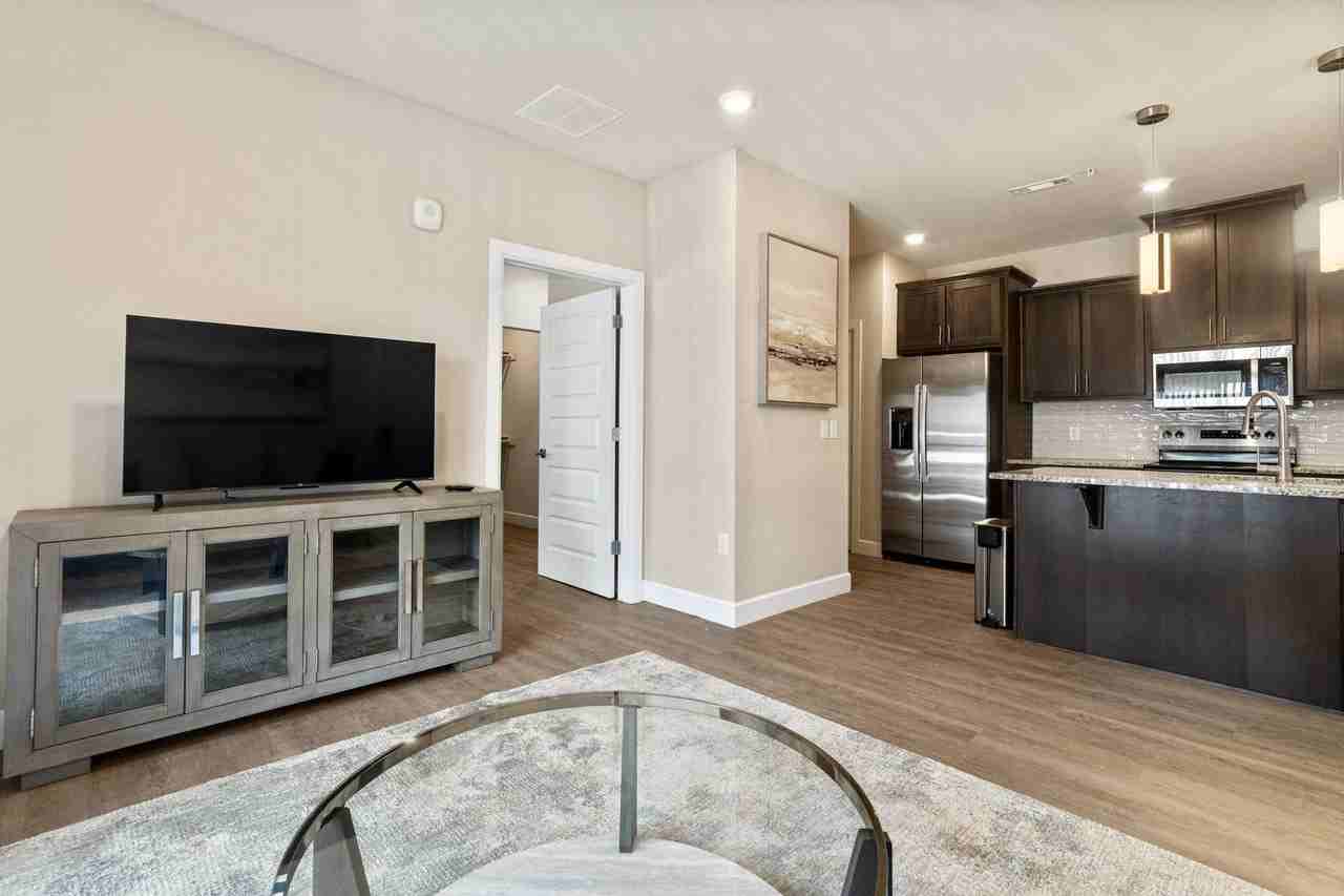 102 West Crossing Apartments - Photo 3 of 6