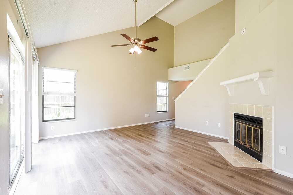 472 Amethyst Way - Photo 7 of 17