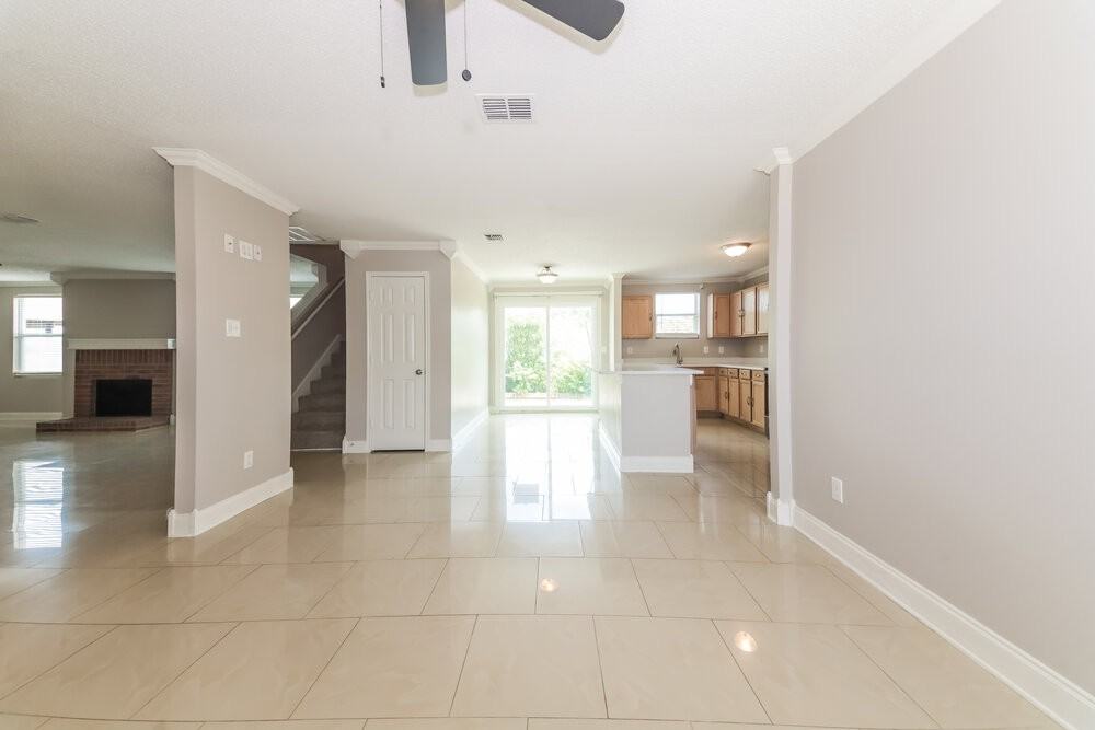 1421 Nimitz Way - Photo 7 of 17