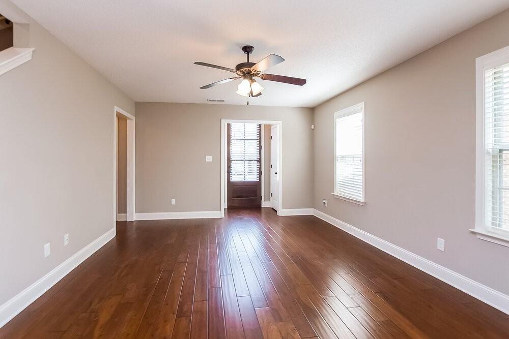 1367 Arbor Lake Dr S - Photo 3 of 15