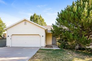 featured image of 4049 E Sioux St