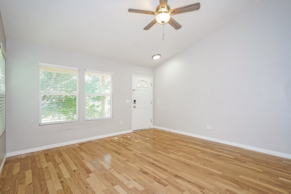 4049 E Sioux St - Photo 5 of 16