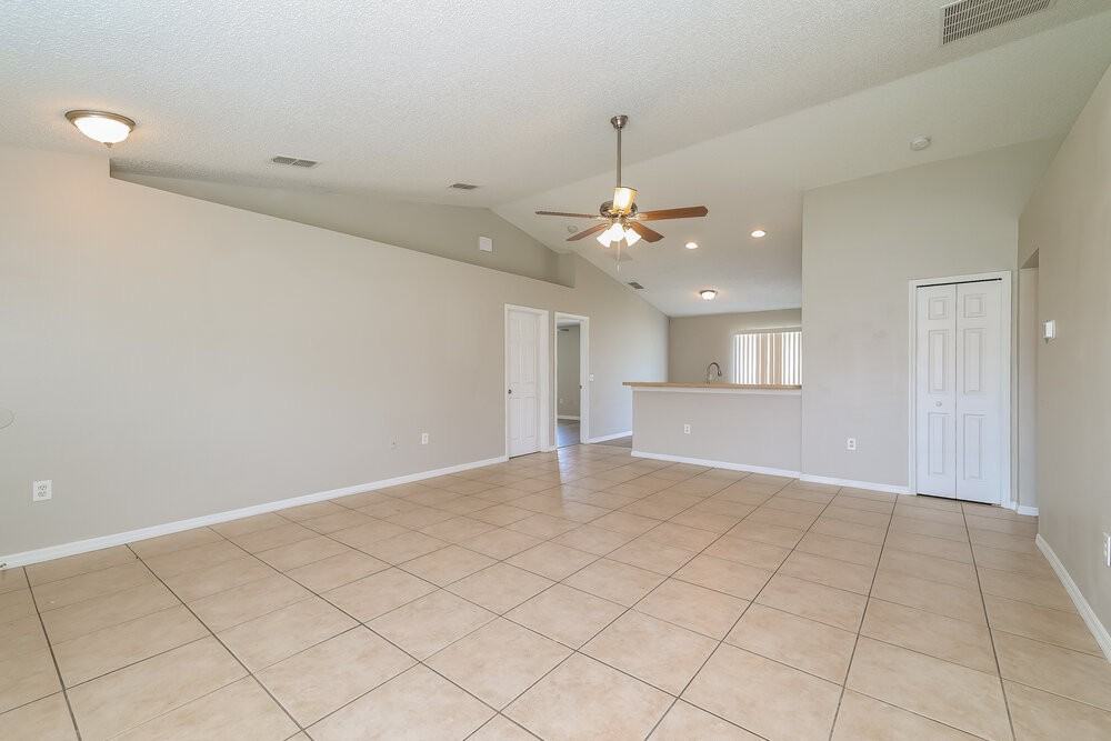 1140 Chesterfield Ct - Photo 6 of 16