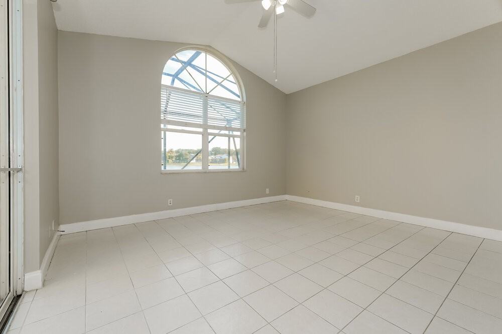 7673 Springfield Lake Dr - Photo 6 of 17