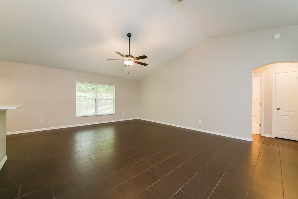 605 Cherry Laurel St - Photo 5 of 16