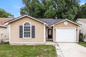 featured image of 7862 Aquarius Cir S