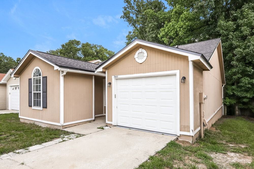 7862 Aquarius Cir S - Photo 3 of 16