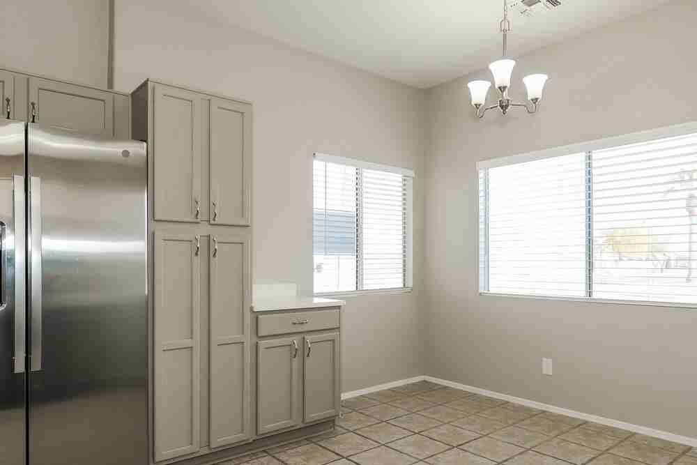 16104 W Jefferson St - Photo 5 of 16