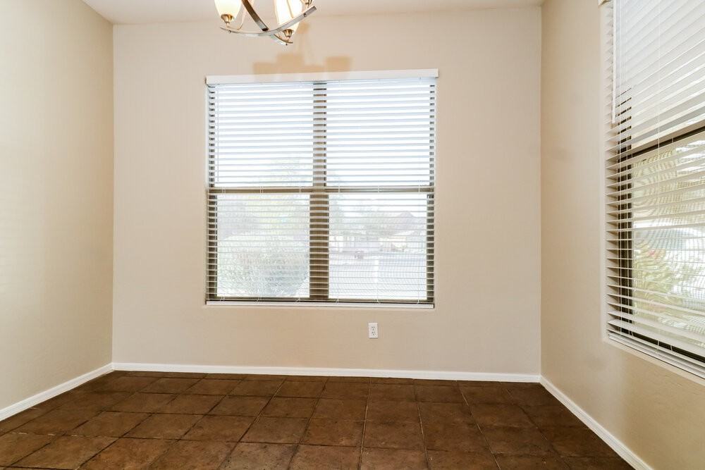 1701 S 117th Dr - Photo 5 of 17