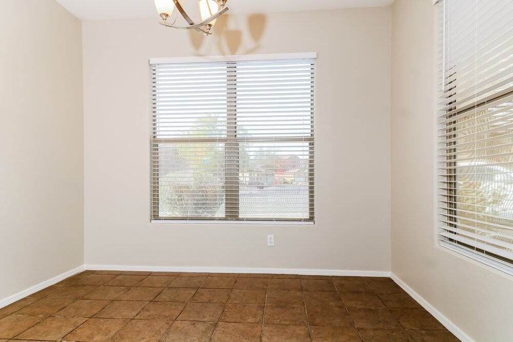 1701 S 117th Dr - Photo 6 of 17
