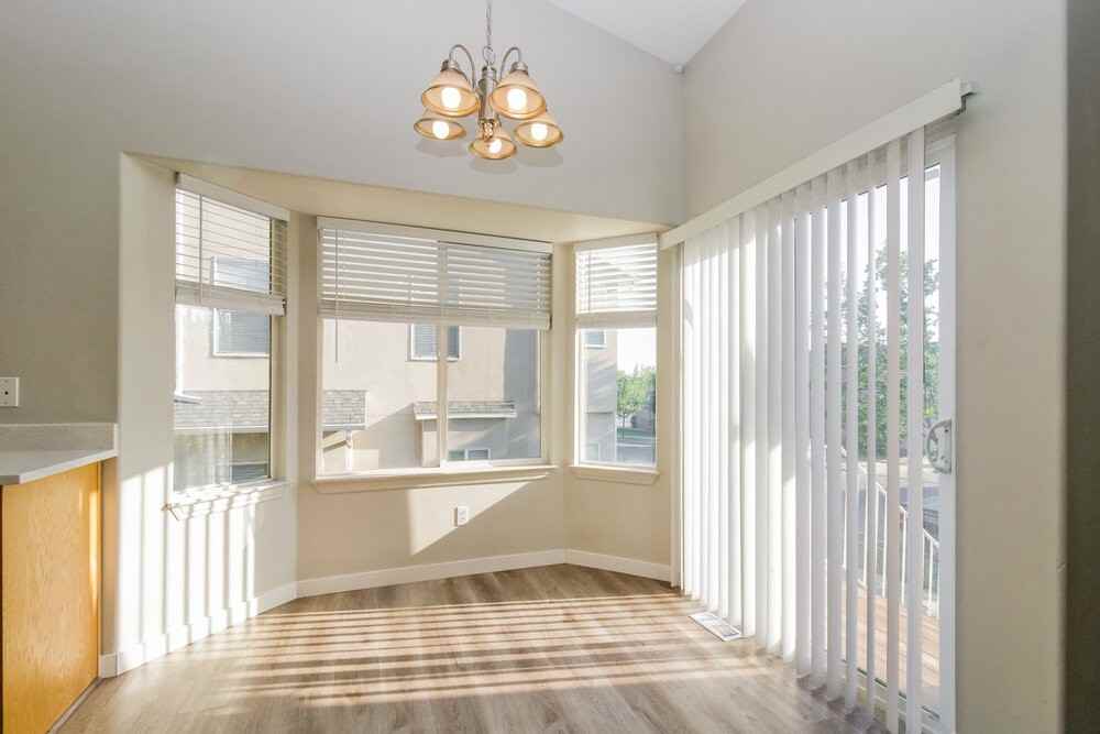 1484 E St - Photo 5 of 18