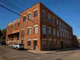 featured image of 614 Lynn St