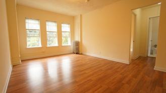 W Catalpa Ave & N Kenmore Ave #401 - Photo 1 of 1