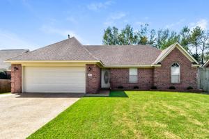 featured image of 1261 Thames Dr