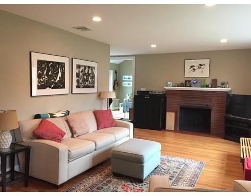 6 Risley Rd #1 - Photo 2 of 10