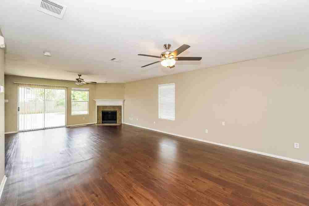 1622 Withers Way - Photo 4 of 20