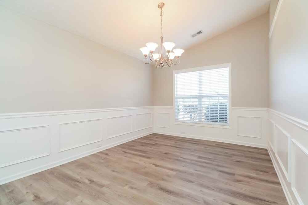 1016 Harbor View Ln - Photo 5 of 17