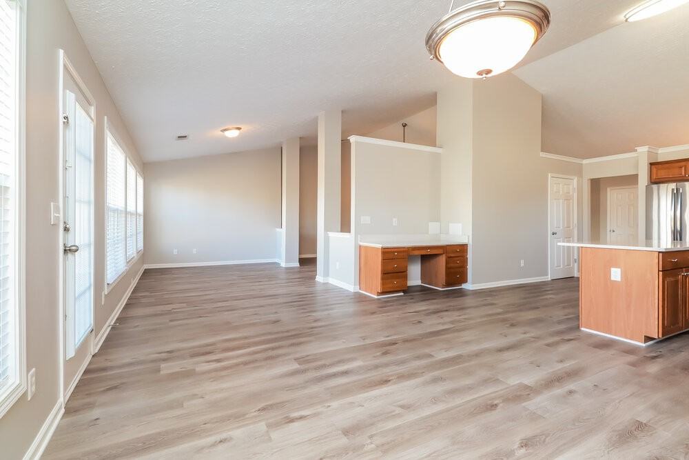 1016 Harbor View Ln - Photo 6 of 17